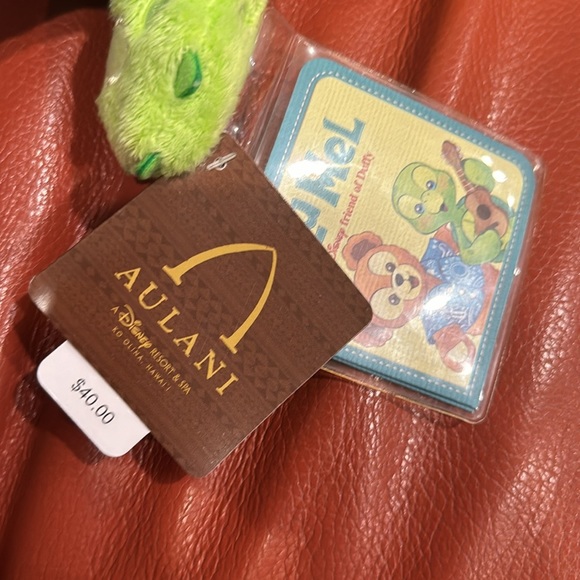 Disney Aulani EXCLUSIVE Olu Mel Turtle Plush Duffy and Friends - Picture 2 of 4